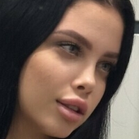 Адріана Міллер Оголені