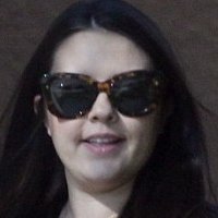 Алексіс Арлінгтон Оголені