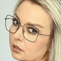 Алексса Оголені