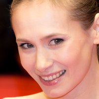 Аліна Левшин Оголені