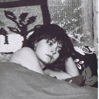 Елісон Бест Оголені