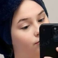 Алісса Каппс Оголені