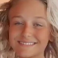 Алівія Алін Лінд Оголені