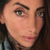 Амелія Еффей Оголені