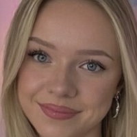 Амеліенчен Оголені