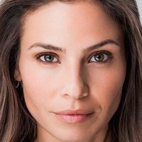 Ана Айора Оголені
