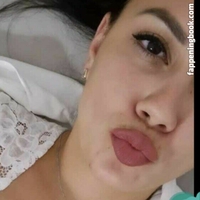 Ана Хрват Оголені