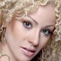 Анжелик Бургос Оголені
