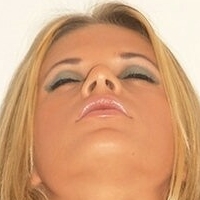 Ен Енджел Оголені