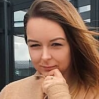 Анна Шмідті Оголені