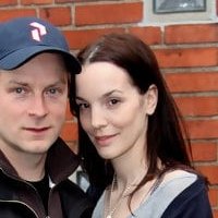 Анна Сара Гартунг Оголені