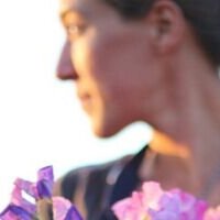Ейпріл Флауерс Оголені