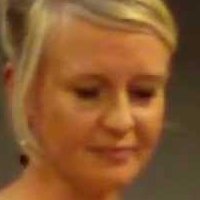 Арабелла Арнотт Оголені