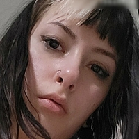 Еш Бей Ікс Ікс Оголені