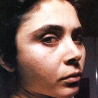 Аслі Алтан Оголені