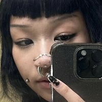 АссаултЕндБаттері Оголені