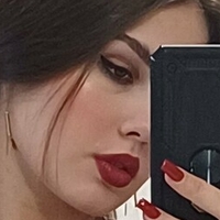 Красуня Алинна Оголені