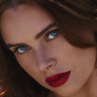 Бренді Он Зе Рокс Оголені