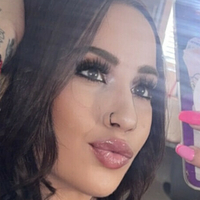 Бріізі Ортіс Оголені