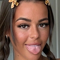 брукемаекс Оголені