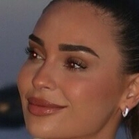 баєвелина Оголені