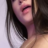 Каміла Монтес Оголені