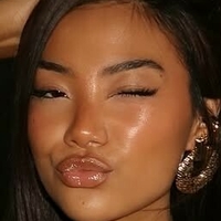 Кармен Тран Оголені