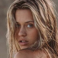 Кетлін Крістіна Оголені