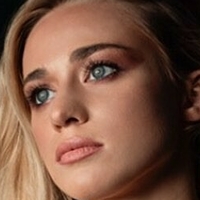 Клара Ванден Абеле Оголені