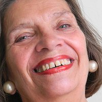 Корнелія Німанн Оголені