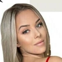 кортнімедісон Оголені