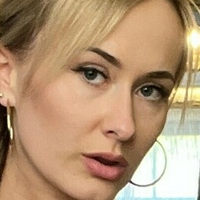 Данелія Саммерс Оголені
