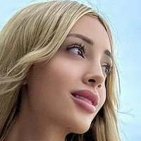 Діана Уерта Оголені