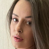 ееемілі Оголені