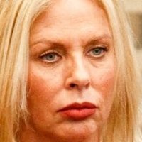 Ела Вебер Оголені