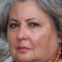 Елізабет Маргоні Оголені