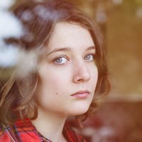 Елла Едвард Оголені