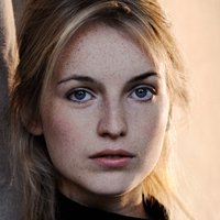 Елла-Марія Голлмер Оголені