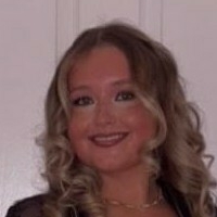 Емма Макуіртер Оголені