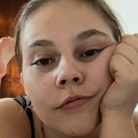 емміфрі Оголені