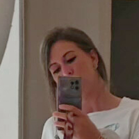 Естефанія Дітц Оголені