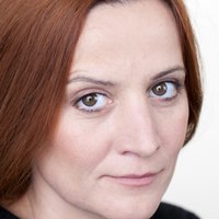 Естель Ларріваз Оголені