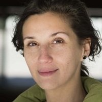 Естер Банфальві Оголені
