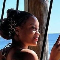 Екзактлі Есенс Оголені