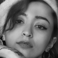 Езгі Темель Оголені