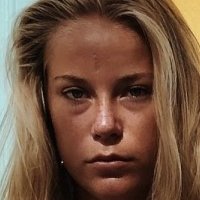 Феліція Альберг Оголені