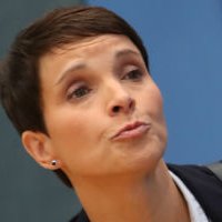 Фрауке Петрі Оголені