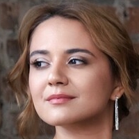 Габріелла Вілс Оголені