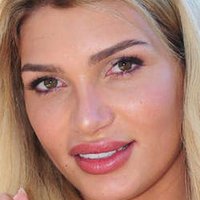 Джуліана Фарфалла Оголені
