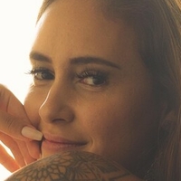 Гі Фернандес Оголені